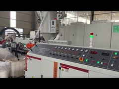 Специализированная машина для пластиковых труб Энергосберегающая линия производства PE труб ISO одобренная